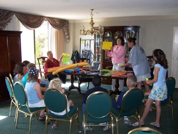 Colorado APWU Auxiliary Teaches Kids about Labor History